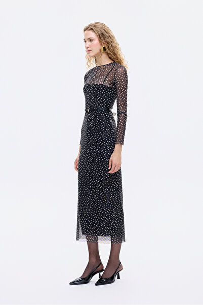 Quzu Kemer Aksesuarlı Puantiyeli Transparan Midi Elbise Siyah