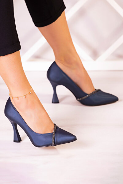 Erkan Saçmacı Roland Lacivert Saten Taşlı Kadeh Topuklu Stiletto 9 Cm.