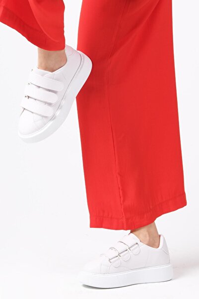 Mio Gusto Leah Off-White Color Women's Casual Sneakers Sneakers