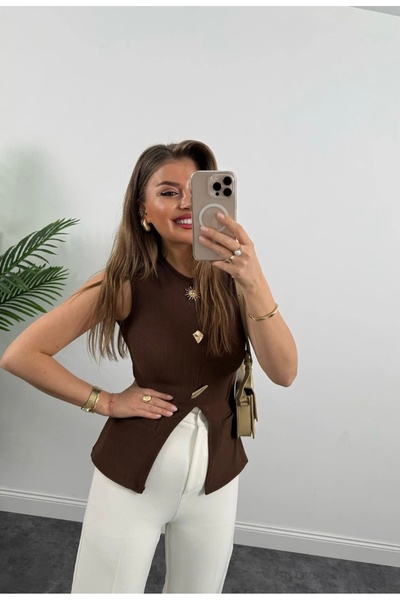 viyan butik Blouse with Gold Sun Accessories