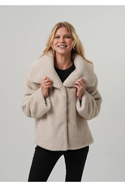 PIQUE ЖЕНСКА КОЖЕНА ПАЛТО Женско късо яке от изкуствена кожа и велур