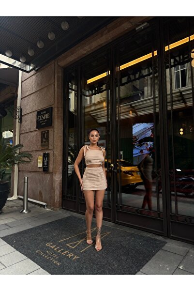 EZRA Σετ δύο τεμαχίων με κορδόνια με λεπτομέρειες, κομμένη μπλούζα και φούστα