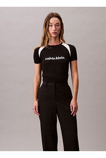 Calvin Klein Jeans Yuvarlak Yaka Standart Baskılı Siyah Kazak Kadın LV047C307GUB1