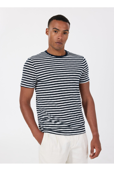 ALTINYILDIZ CLASSICS Ανδρικό μπλουζάκι Altınyıldız Classics με λαιμόκοψη σε λευκό χρώμα - Navy Blue COE091252135_BEL