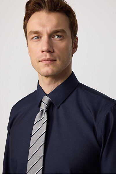 Tudors Erkek Slim Fit Non-Iron Pamuklu Doğa Dostu Ekoteks Belgeli Ütü Gerektirmez Lacivert Gömlek