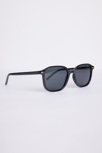 Tudors Unisex Sunglasses - Stylish and Comfortable Design