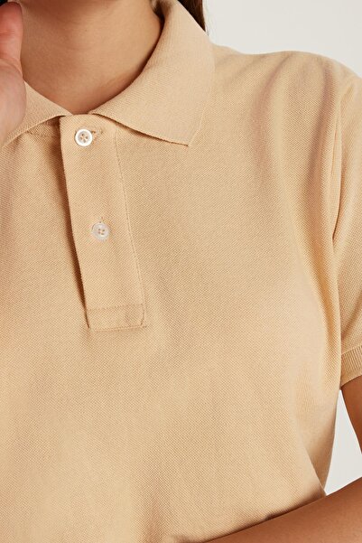 Tudors Ανδρικό μπλουζάκι με λεπτή εφαρμογή, βαμβακερή μαλακή υφή, αναπνεύσιμο ύφασμα που δεν κατσαρώνει γιακά, μπεζ μπλουζάκι πόλο γιακά