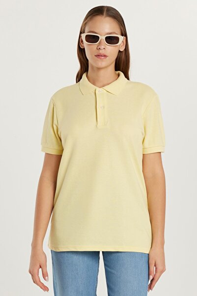 Tudors Men's Slim Fit Slim Fit Cotton Soft Texture Breathable Fabric Anti-Curling Collar Yellow Polo Neck T-Shirt