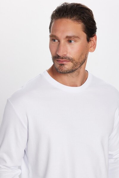 Tudors Unisex Relax Fit Relaxed Fit 100% βαμβακερό μακρυμάνικο μπλουζάκι με λαιμόκοψη λευκό Basic