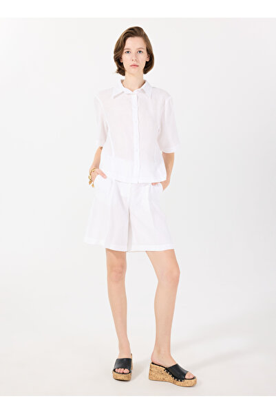 Sisley Γυναικείο λευκό 100% λινό σορτς βερμούδα με λεπτομέρεια πλισέ ψηλόμεσο