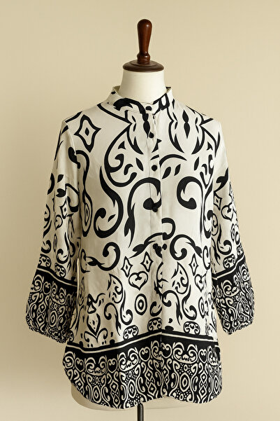 wear on Μπλουζάκι Τουνίκ Μεγάλου Μεγέθους με Μοτίβο με Κουμπιά