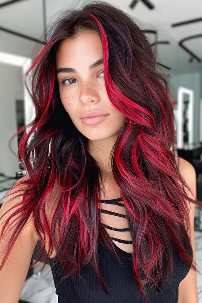 TAKIŞTIR طباشير للشعر باللون الأحمر