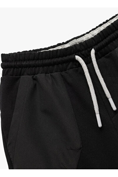 Koton Lastikli Bel Regular Fit Siyah Erkek Çocuk Şort 5SKB40032TK