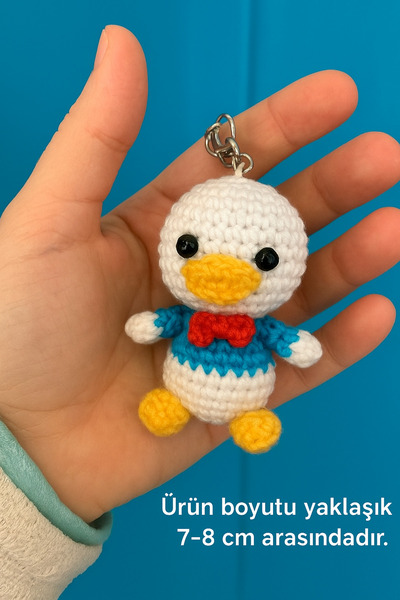 CraftyCorner El Yapımı Amigurumi Ördek Anahtarlık – Sevimli Örgü Çanta ve Ana...