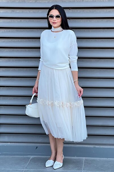 Mahal Fusta din tul brodat cu margele de guipură