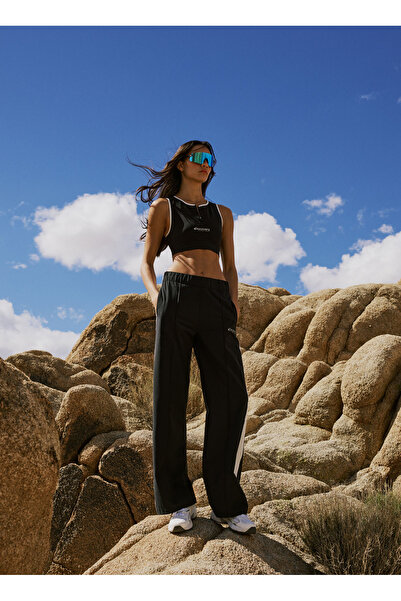 Discovery Expedition D5SL-BRA3542 Siyah Bisiklet Yaka Relaxed Baskılı Kadın A...