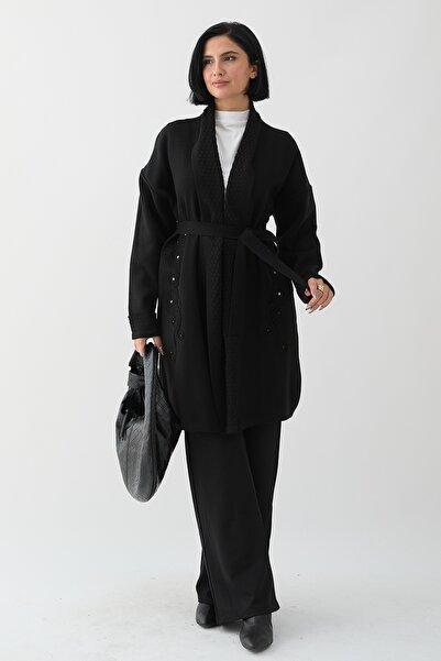 InStyle Чорна трикотажна куртка з вишитим візерунком на комірі