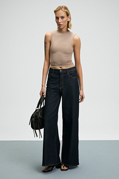 GRIMELANGE MIRUVA Kadın Halter Yaka Esnek Kumaşlı Sıfır Kollu Vizon Bluz