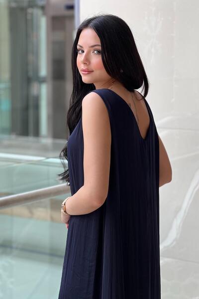 Ceremony Memoli Cupra Long Dress with V-Neck Detail on the Back