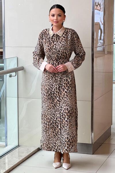 Ghisa Stone Collar Belted Patterned Dress