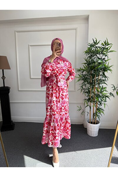 Nisa Nalbantoğlu Pembe Çiçek Desenli Tesettür Elbise