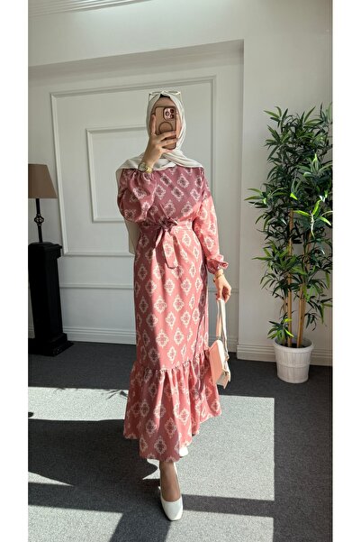 Nisa Nalbantoğlu Pembe Desenli Tesettür Elbise