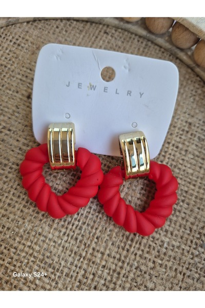 Pinkimaj Zara Model Acrylic Earrings Model Red Gold Detailed