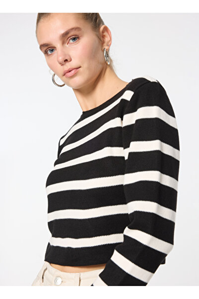 People By Fabrika Siyah - Ekru Kadın Bisiklet Yaka Crop Çizgili Kazak SPBF4WL...