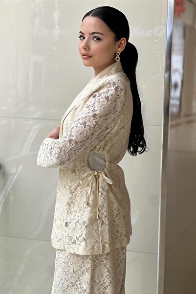 MİANOTTE Miannotte Collar Embroidered Guipure Jacket