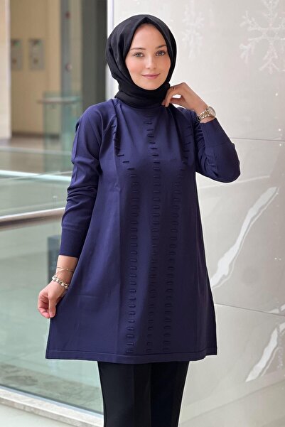 Nuss Raglan Sleeve Tunic with Wick Detail