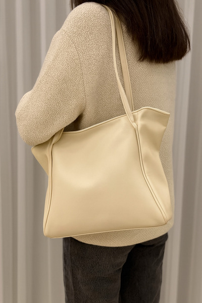 Nova Cream Women's Shoulder Bag – Large Capacity, Stylish and Suitable for Everyday Use