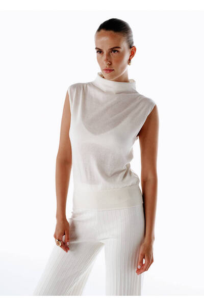 Knitss Ultrafine Organic Cashmere Ecru Knitwear Top