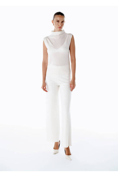 Knitss Ultrafine Organic Cashmere Ecru Knitwear Top
