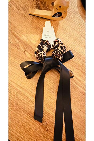 BERG ATELIER Stylish Elastic Bagel Buckle with Bow