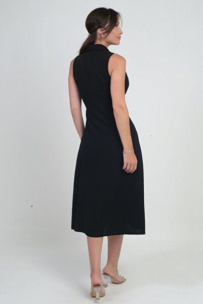 By Saygı Дамска рокля от креп с двойно закопчаване, подплата, двоен цеп и копчета