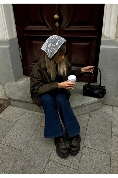 FloresDeCarnaval Elara-Retro Lace-Up Shawl – 2025 Fall/Winter Trend 🍁