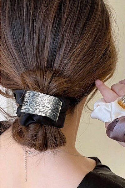 CAŞ DEKORASYON Μαύρο και ασημί χρώμα Μεταλλική λεπτομερής πόρπη Bagel