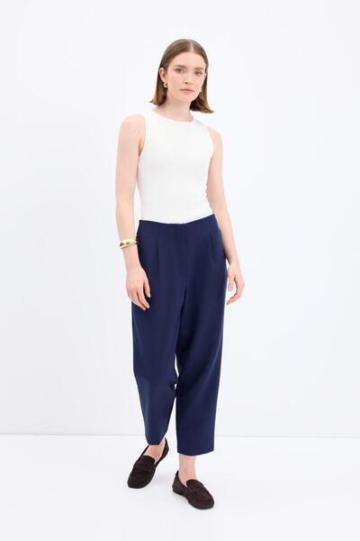 KADRİYE BAŞTÜRK High Waist Straight Cut Crepe Trousers Navy Blue