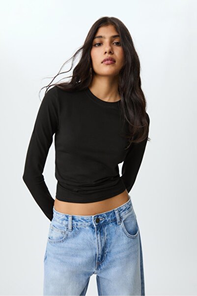 Stradivarius Temel bisiklet yaka tişört