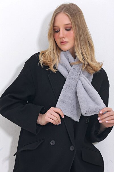VAGGON Women's Gray Plush Scarf Vgn-X11424