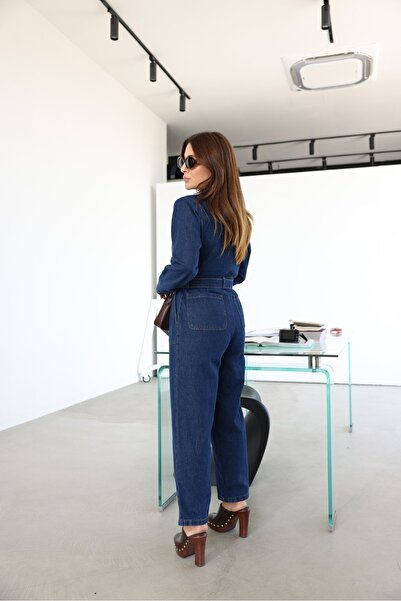 Özge Özgenç Çift Cepli Kemer Detaylı Denim Tulum