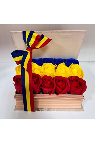 velve Aranjament floral Tricolor, in cutie cu aspect de carte, cu 15 trandafi...