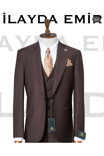 ilayda emir Bitter Coffee Color Swallow Collar Suit