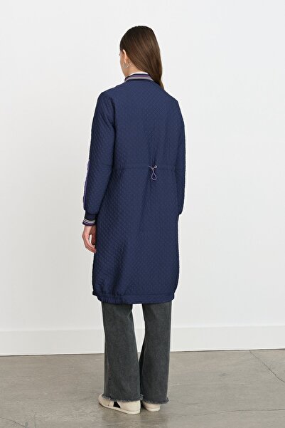 Nihan İnce Kapitone Ribana Detaylı Kap Lacivert