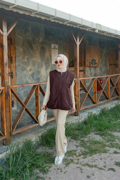 LOCCO Women's Crew Neck Vest Brown
