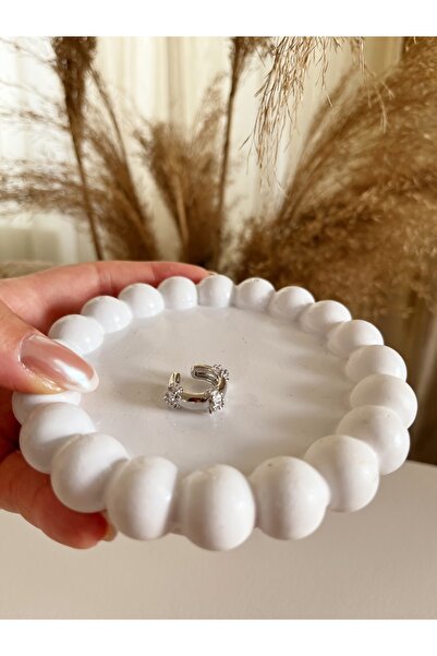 GIFTPALACE Zarif Şık Zirkon Taşlı 14K Gümüş Renk Kararmaz Çelik Tragus Küpe – Işıltılı Modern Tasarım 1 adet