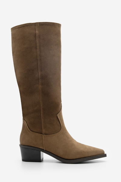 Marjin Γυναικείες μπότες Western χωρίς φερμουάρ με μυτερή μύτη Mivez Tan Suede