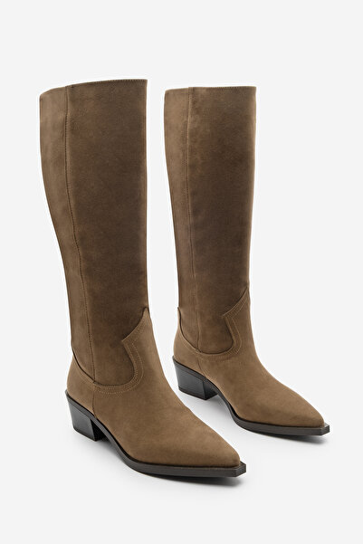 Marjin Γυναικείες μπότες Western χωρίς φερμουάρ με μυτερή μύτη Mivez Tan Suede