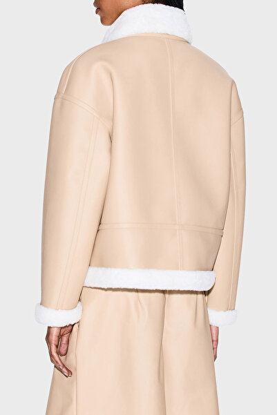 Armani Exchange Yumuşak Tüy Detaylı Relaxed Fit Klasik Yaka Kısa Mont MONT XW000713 AF16389 U1