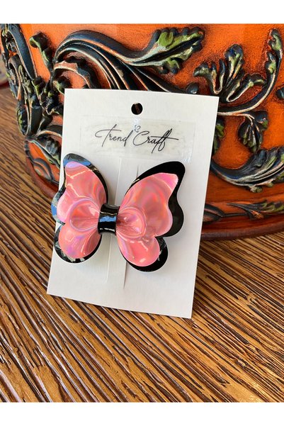 TrendCraft Butterfly Faux Leather Automatic Buckle